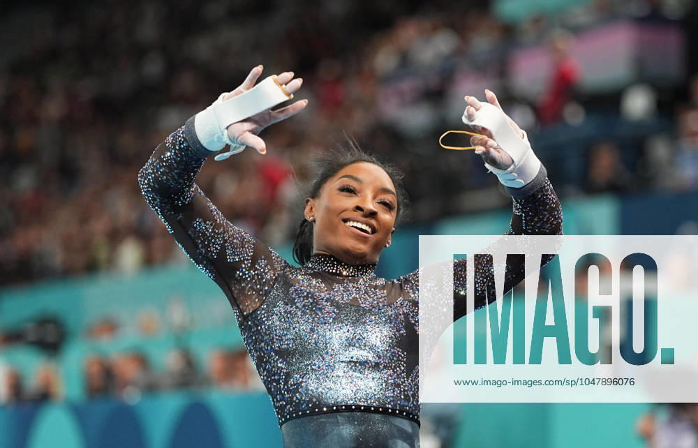 July 28 2024: Simone Biles (United States of America) competes during the uneven bars at Bercy Arena, Paris, France. CSM. Paris France - ZUMAc04_ 20240728_zma_c04_206