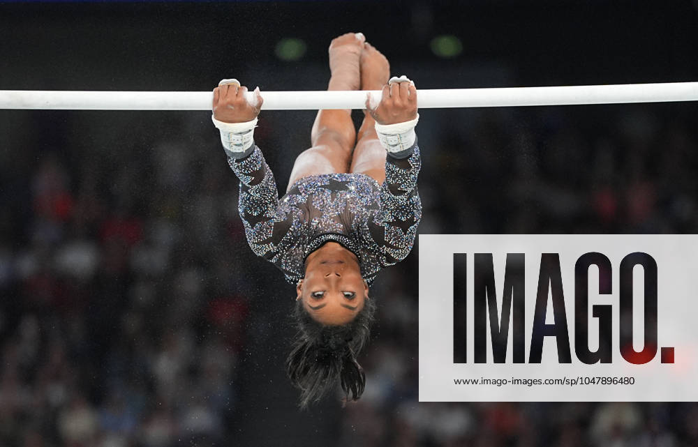 July 28 2024: Simone Biles (United States of America) competes during the uneven bars at Bercy Arena, Paris, France. CSM. Paris France - ZUMAc04_ 20240728_zma_c04_215
