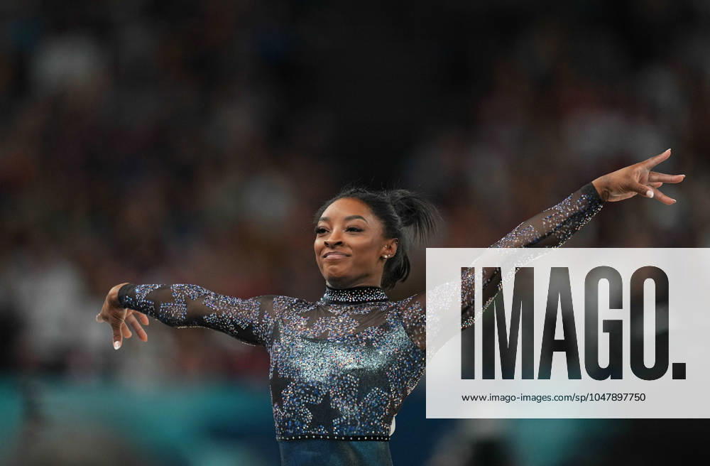 July 28 2024: Simone Biles (United States of America) competes during the floor at Bercy Arena, Paris, France. CSM. Paris France - ZUMAc04_ 20240728_zma_c04_110