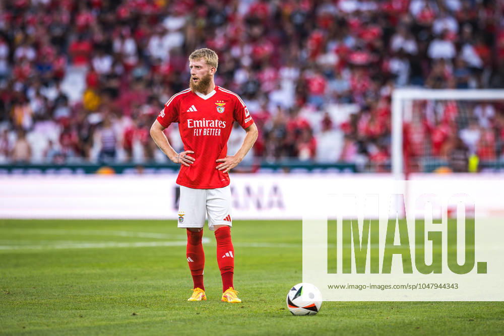 SL Benefica Vs Feyenoord in Lisbon, Portugal - 28 Jul 2024 Jan-Niklas Beste of SL Benfica in action during the Pre-Season Friendly match between SL Benfica and Feyenoord at Estadio da Luz. (Final score: SL Benfica 5 - 0 Feyenoord) Lisbon Portugal