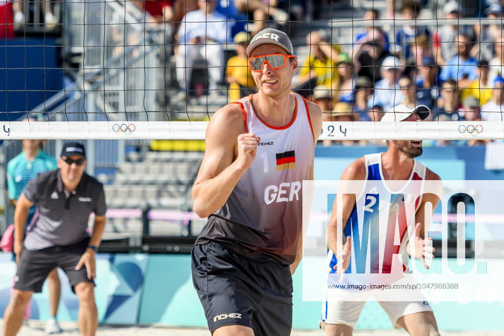 FRA, Summer Olympics Paris 2024, Beach Volleyball , Preliminary Round Group C, Match 3, Ehlers Wickler GER vs Bassereau Lyneel FRA 30 07 2024, Champ de Mars, Paris, FRA, Summer Olympics Paris 2024, Beach Volleyball , Preliminary Round Group C, Match 3, Ehlers Wickler GER vs Bassereau Lyneel FRA , pictured Ehlers Nils GER nordphotoxGmbHx xStraubmeier nph00004