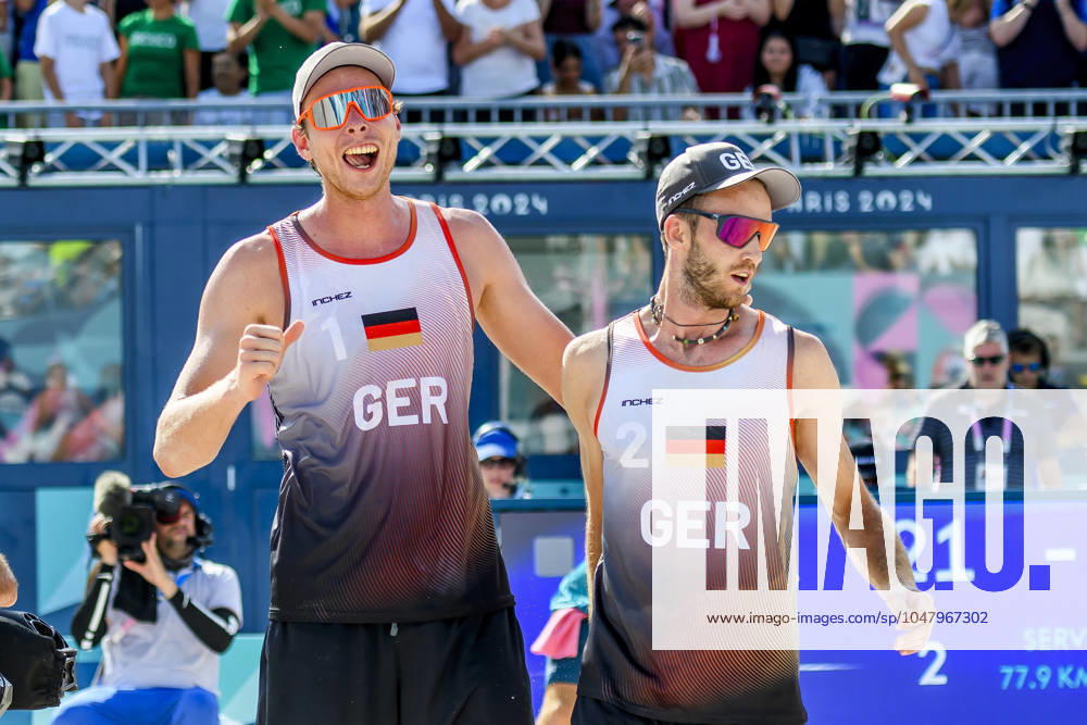 FRA, Summer Olympics Paris 2024, Beach Volleyball , Preliminary Round Group C, Match 3, Ehlers Wickler GER vs Bassereau Lyneel FRA 30 07 2024, Champ de Mars, Paris, FRA, Summer Olympics Paris 2024, Beach Volleyball , Preliminary Round Group C, Match 3, Ehlers Wickler GER vs Bassereau Lyneel FRA , pictured cheering for Wickler Clemens GER and Ehlers Nils GER nordphotoxGmbHx xStraubmeier nph00004