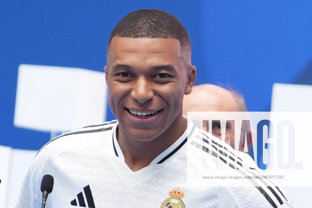 Presentation Kylian Mbappe In Real Madrid - Spain Kylian Mbappé during his presentation as a new player of Real Madrid CF on 16 July 2024 at Santiago Bernabeu stadium in Madrid, Spain - Photo Laurent Lairys ABACAPRESS.COM Madrid Spain