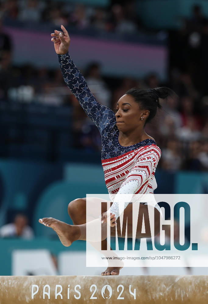 (240730) -- PARIS, July 30, 2024 -- Simone Biles of the United States competes during the balance beam event of the artistic gymnastics women s team final at the Paris 2024 Olympic Games, Olympische Spiele, Olympia, OS in Paris, France, July 30, 2024. ) (PARIS2024) FRANCE-PARIS-OLY-ARTISTIC GYMNASTICS YangxLei