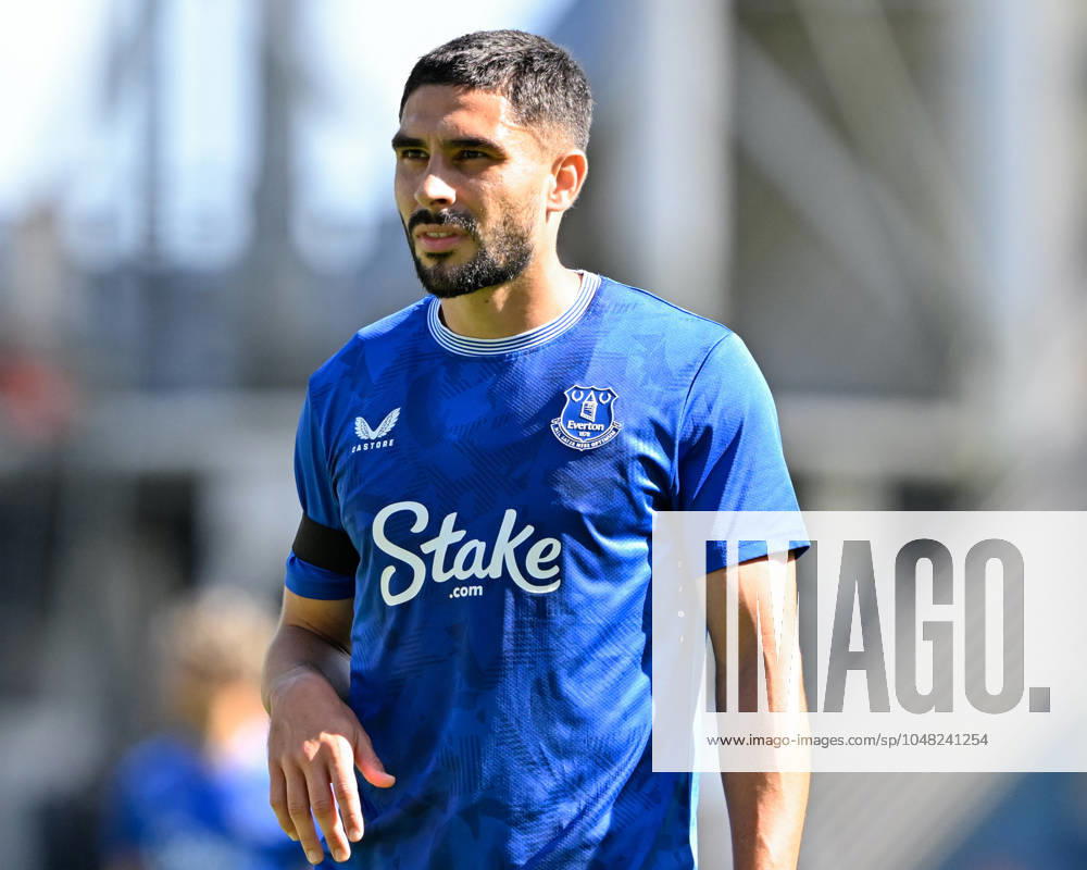 Pre-season friendly Preston North End v Everton Neal Maupay of Everton during the Pre-season friendly match Preston North End vs Everton at Deepdale, Preston, United Kingdom, 3rd August 2024 (Photo by Cody Froggatt News Images) Preston Deepdale Lancashire United Kingdom