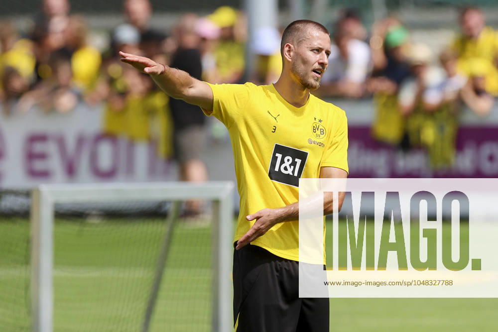 Waldemar Anton Borussia Dortmund gestures, day 5, Borussia Dortmund training camp, , 05 08 2024, Bad Ragaz, Switzerland