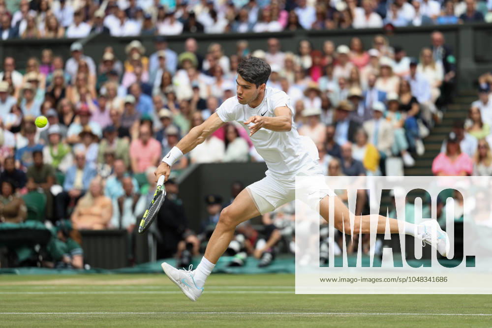Carlos Alcaraz ESP Mens Singles, Gentlemen s Singles, Final, Final Tennis Wimbledon 2024 Grand Slam ITF ATP WTA AELTC London Great Britain 14 July 2024