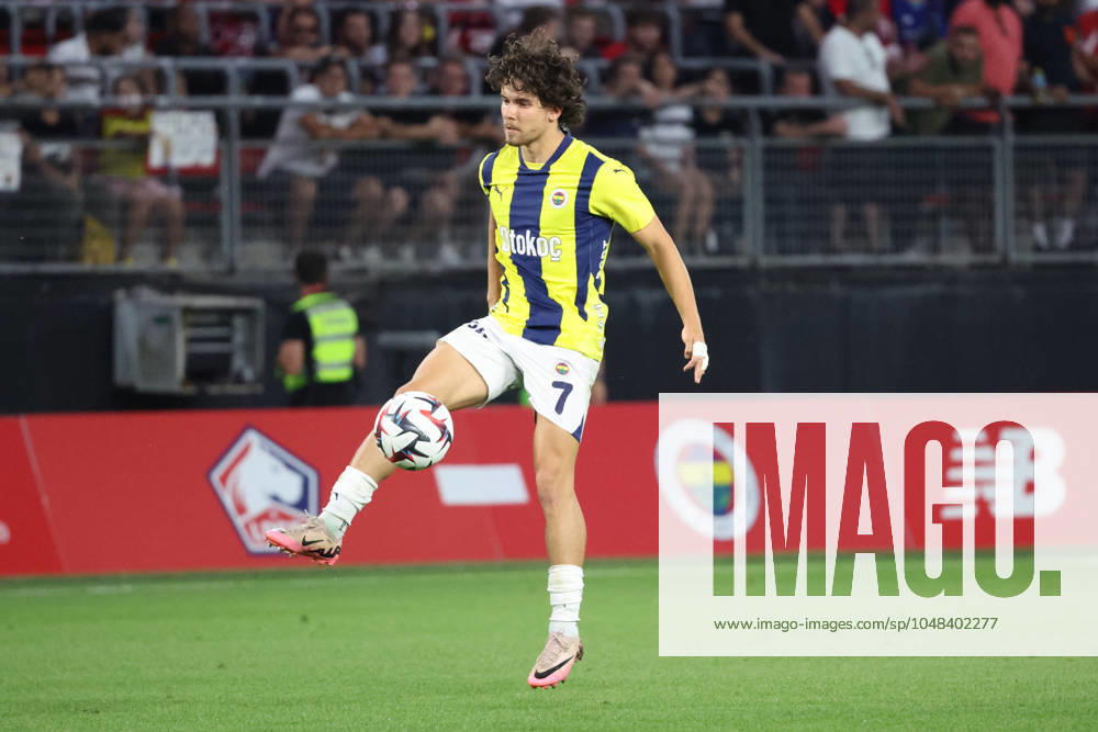 Ferdi KADIOGLU (Fenerbahçe) lors du match LOSC Lille vs Fenerbahçe, 3e tour préliminaire Ligue des Champions, stade du Hainaut Velenciennes, le 6 août 2024 FOOTBALL : LOSC Lille vs Fenerbahçe - 3e tour préliminaire Ligue des Champions 06 08 2024 LaurentSanson Panoramic