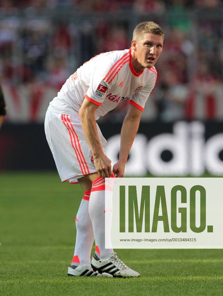 Bastian Schweinsteiger (Bayern) . FC Bayern München-VfB Stuttgart . München, GER, 28.04.2012 , 33. Spieltag, Fussball-Bundesliga 2011-2012 .
