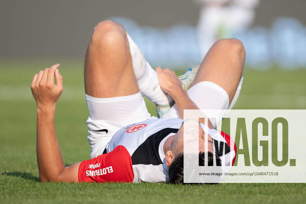 FSV Frankfurt Eintracht Frankfurt, Test match Igor Matanovic Eintracht Frankfurt, 9 has received a kick Test match between FSV Frankfurt and Eintracht Frankfurt on August 7, 2024 in Frankfurt , Frankfurt am Main Hessen Germany PSD Bank Arena
