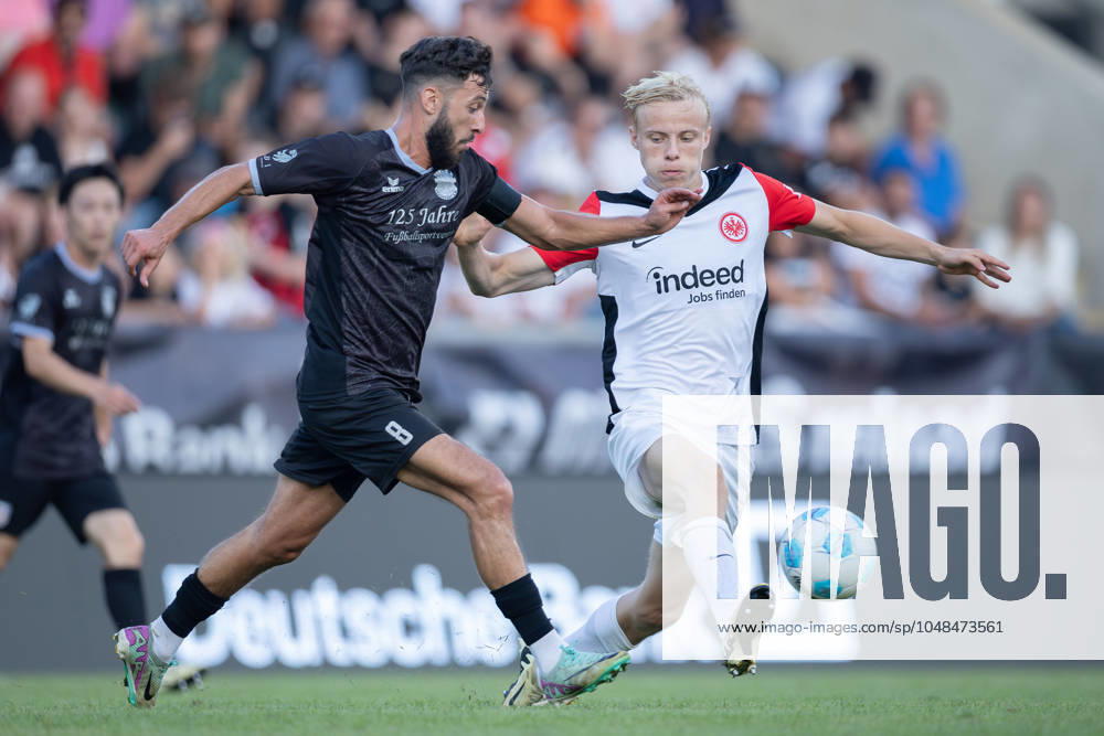 FSV Frankfurt Eintracht Frankfurt, Test match Oscar Hojlund Eintracht Frankfurt, 6 straddles into the run of Hassan Mourad FSV Frankfurt, 17 Test match between FSV Frankfurt and Eintracht Frankfurt on August 7, 2024 in Frankfurt , Frankfurt am Main Hessen Germany PSD Bank Arena