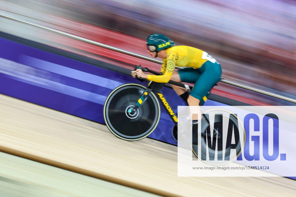Paris 2024 Olympic Games, Olympische Spiele, Olympia, OS Picture by Alex Whitehead SWpix.com - 09 08 2024 - Paris 2024 Olympic Games - Track cycling, Rad, Radsport, Bahnrad, Bahn - National Velodrome, Saint-Quentin-en-Yvelines, France - Women s Sprint Qualifying - Chloe Moran (Australia)