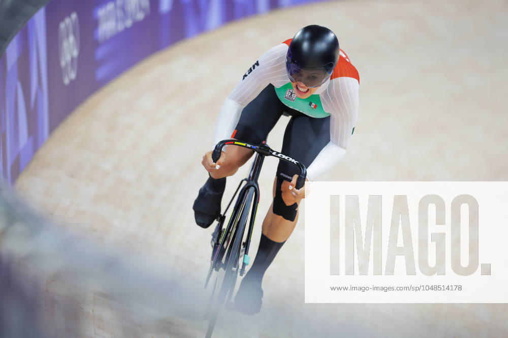 Paris 2024 Olympic Games, Olympische Spiele, Olympia, OS Picture by Ed Sykes SWpix.com - 09 08 2024 - Paris 2024 Olympic Games - Track cycling, Rad, Radsport, Bahnrad, Bahn - National Velodrome, Saint-Quentin-en-Yvelines, France - Women s Sprint Qualifying - Yuli Verdugo Osuna (Mexico)