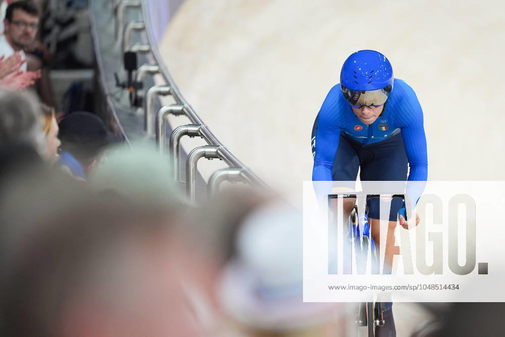 Paris 2024 Olympic Games, Olympische Spiele, Olympia, OS Picture by Zac Williams SWpix.com - 09 08 2024 - Paris 2024 Olympic Games - Track cycling, Rad, Radsport, Bahnrad, Bahn - National Velodrome, Saint-Quentin-en-Yvelines, France - Womens Sprint Qualifying - Miriam Vece (Italy) Paris Cycling France