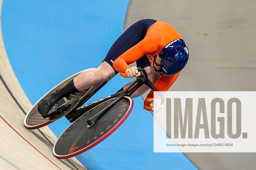 2024-08-09 Cycling - Track - Olympic Games, Olympische Spiele, Olympia, OS Paris 2024 - Day 14 PARIS, FRANCE - AUGUST 9: Hetty van de Wouw of the Netherlands competing in the Women s Sprint, Qualifying during Day 14 of Cycling - Track - Olympic Games Paris 2024 at Saint-Quentin-en-Yvelines Velodrome on August 9, 2024 in Paris, France. (Photo by Andre Weening BSR Agency) Paris France Content not available for redistribution in The Netherlands directly or indirectly through any third parties.