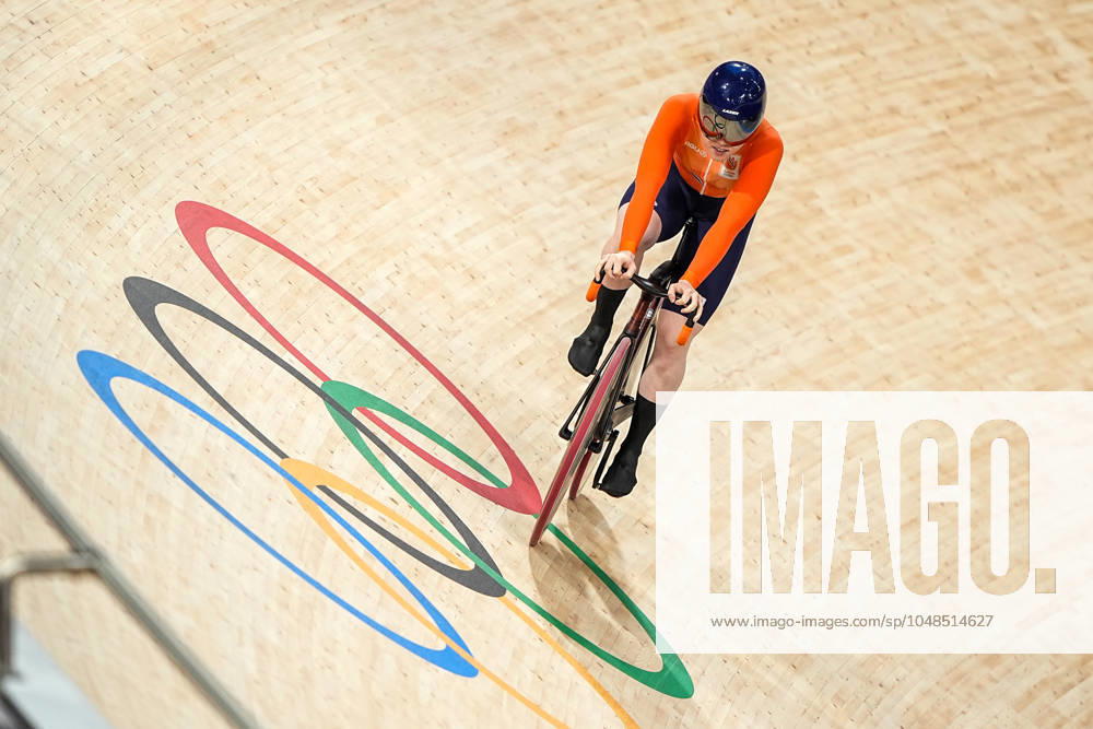2024-08-09 Cycling - Track - Olympic Games, Olympische Spiele, Olympia, OS Paris 2024 - Day 14 PARIS, FRANCE - AUGUST 9: Hetty van de Wouw of the Netherlands competing in the Women s Sprint, Qualifying during Day 14 of Cycling - Track - Olympic Games Paris 2024 at Saint-Quentin-en-Yvelines Velodrome on August 9, 2024 in Paris, France. (Photo by Andre Weening BSR Agency) Paris France Content not available for redistribution in The Netherlands directly or indirectly through any third parties.