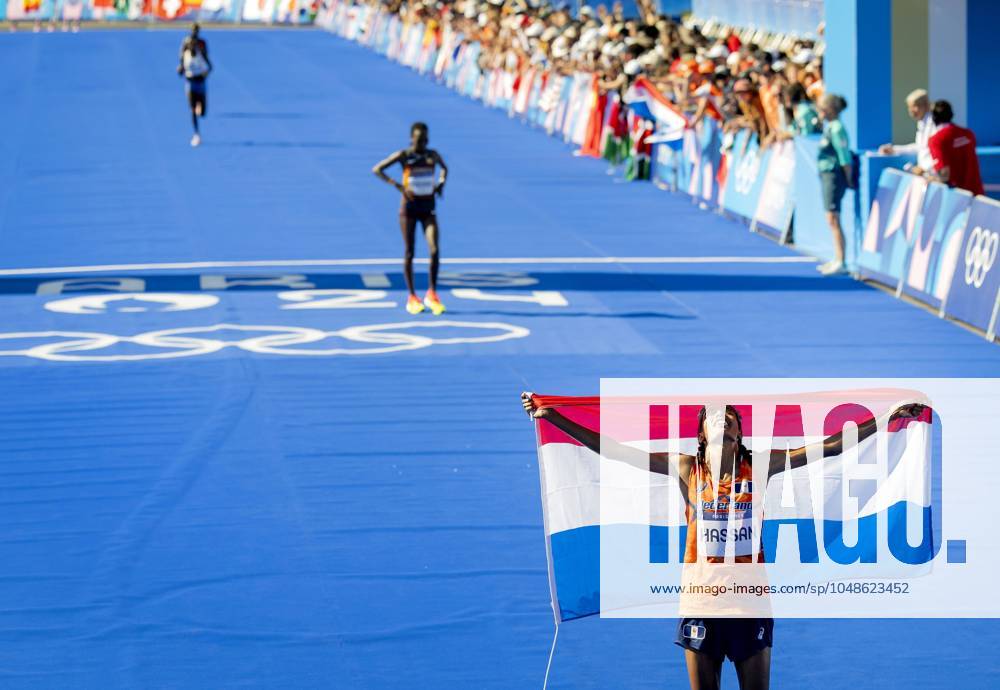 Bilder des Jahres 2024, Sport 08 August PARIS - Sifan Hassan wins the women s marathon at the Olympic Games, Olympische Spiele, Olympia, OS The marathon is traditionally run in the last weekend of the Games. ANP ROBIN VAN LONKHUIJSEN ANPxSportx IVx 505773100 originalFilename: 505773100