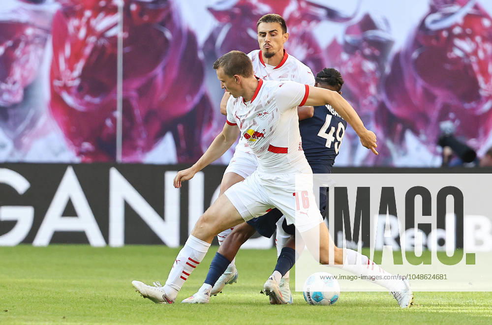 GER, 1 Bundesliga, RB Leipzig Paris Saint Germain PSG 10 08 2024, Leipzig, Red Bull Arena, GER, Saison 2024 2025, 1 Bundesliga, RasenBallsport Leipzig vs Paris Saint Germain, Saisoneroeffnung, Testspiel im Bild Leipzig gegen Paris DFL regulations prohibit any use of photographs as image sequences and or quasi video