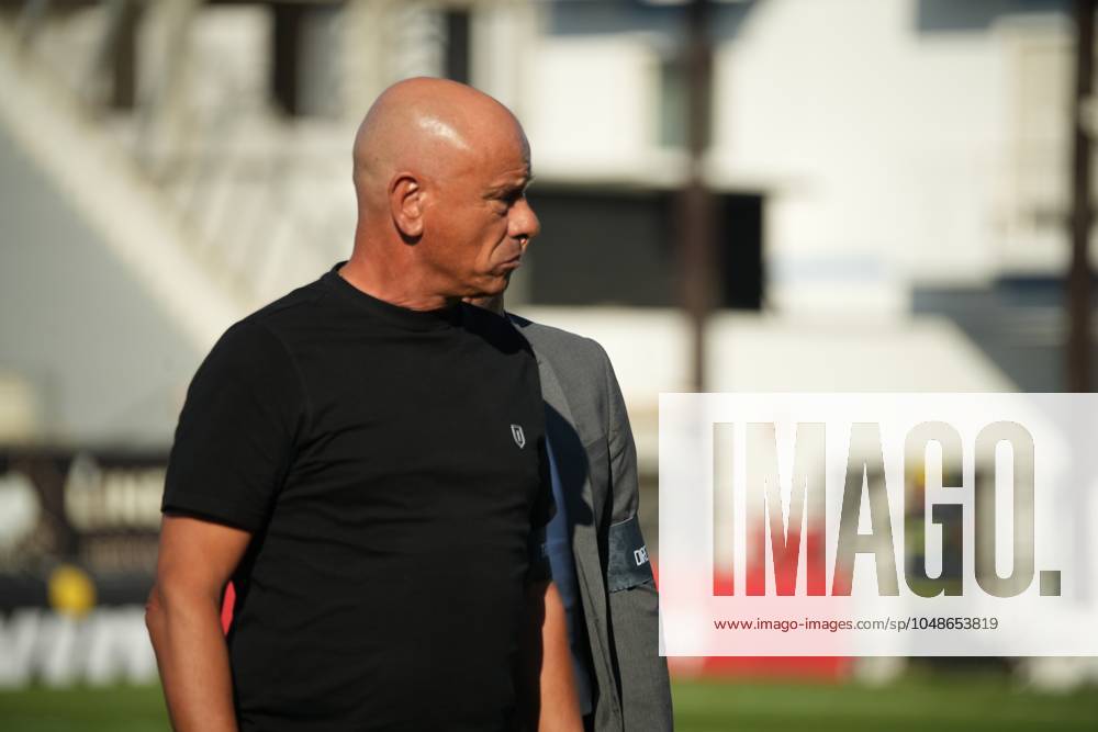 Jose ;Mota, coach of Sporting Clube Farense, in action during the Liga Portugal Betclic week 1 football match between Sporting Clube Farense and Moreirense FC at Sao Luis Stadium