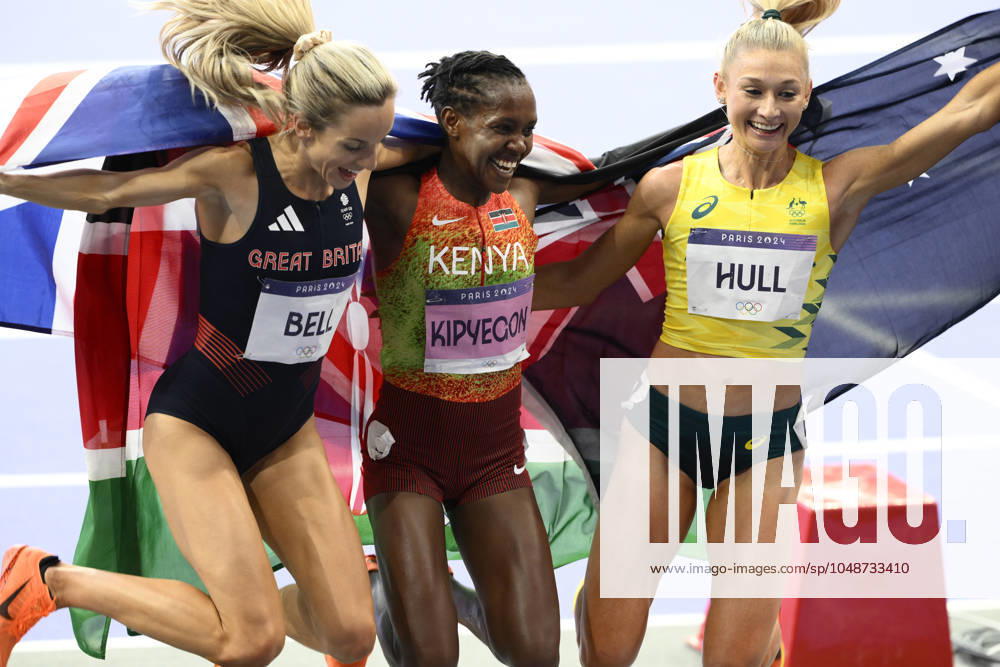 Georgia Bell of Great Britain, Faith Kipyegon of Kenya and Jessica Hull of Australia celebrate after competing in the women s 1500m final during the Paris 2024 Olympic Games, Olympische Spiele, Olympia, OS at Stade de France in Paris (France), August 10, 2024. Faith Kipyegon placed first winning the gold medal with a new world record, Jessica Hull placed second winning the silver medal, Georgia Bell placed third winning the bronze medal.