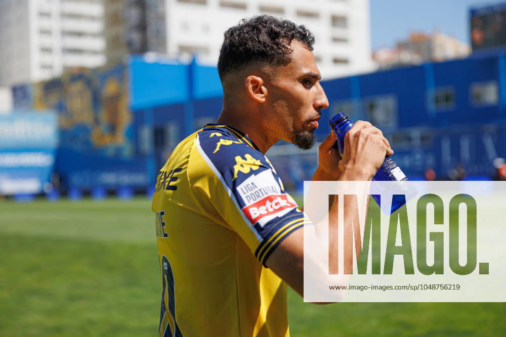 Rafik Guitane during Liga Portugal game between teams of GD Estoril Praia and CD Santa Clara at Estadio Antonio Coimbra da Mota (Maciej Rogowski) Estoril Estadio Antonio Coimbra Da Mota Portugal