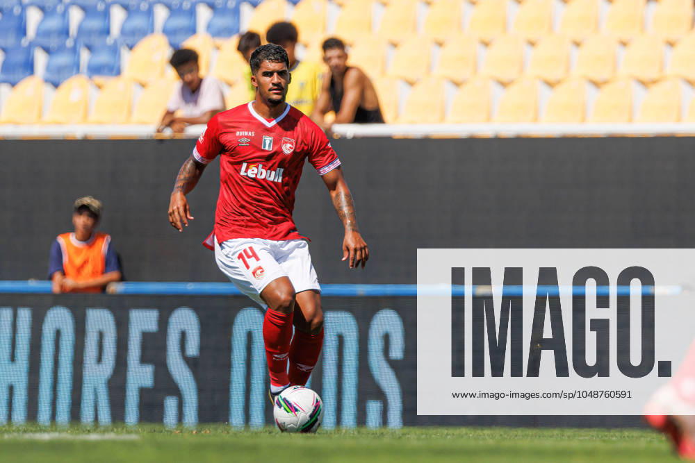 GD Estoril Praia Vs CD Santa Clara in Estoril, Portugal - 11 Aug 2024 Alysson Silva (CD Santa Clara) in action during the Liga Portugal game between teams of GD Estoril Praia and CD Santa Clara at Estadio Antonio Coimbra da Mota. GD Estoril Praia vs CD Santa Clara. GD Estoril Praia defeated by CD Santa Clara 1-1 Estoril Portugal
