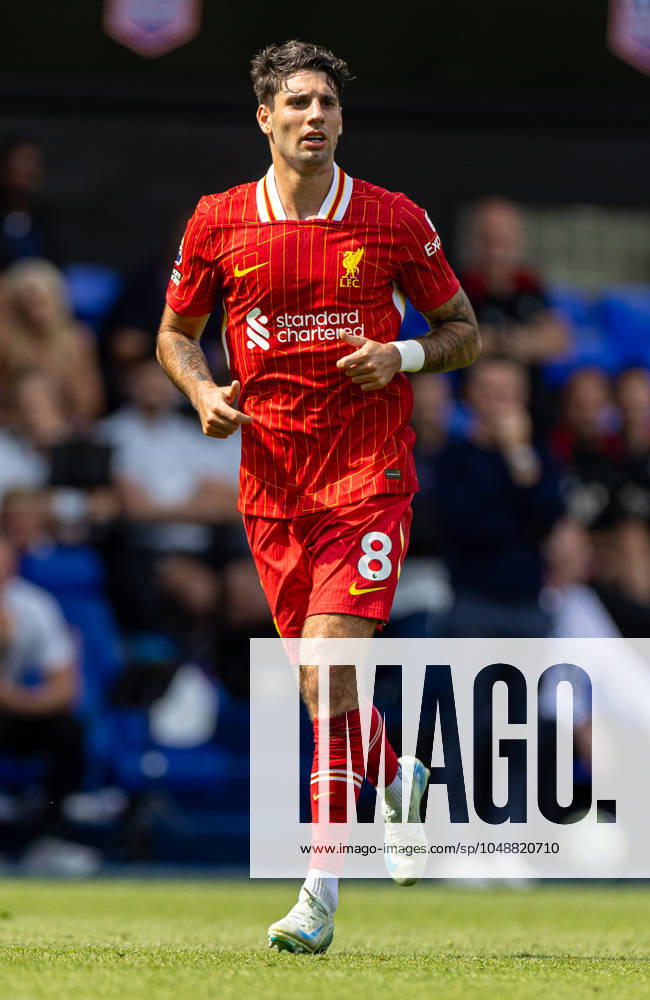 Football - FA Premier League - Ipswich Town FC v Liverpool FC IPSWICH, ENGLAND - Saturday, August 17, 2024: Liverpool s Dominik Szoboszlai during the FA Premier League match between Ipswich Town FC and Liverpool FC at Portman Road. (Photo by David Rawcliffe Propaganda) IPSWICH Portman Road SUFFOLK ENGLAND