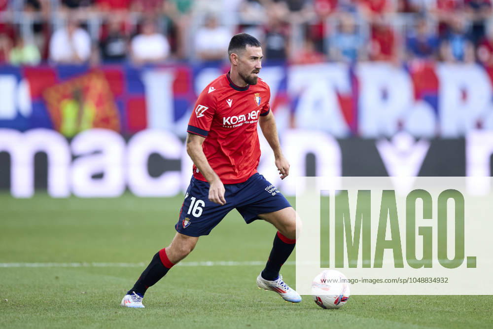 Moi Gomez of CA Osasuna in action during the LaLiga EA Sports match between CA Osasuna and CD Leganes at El Sadar on August 17, 2024, in Pamplona, Spain. Pamplona SPAIN - ZUMAa181 20240817_zaa_a181_085
