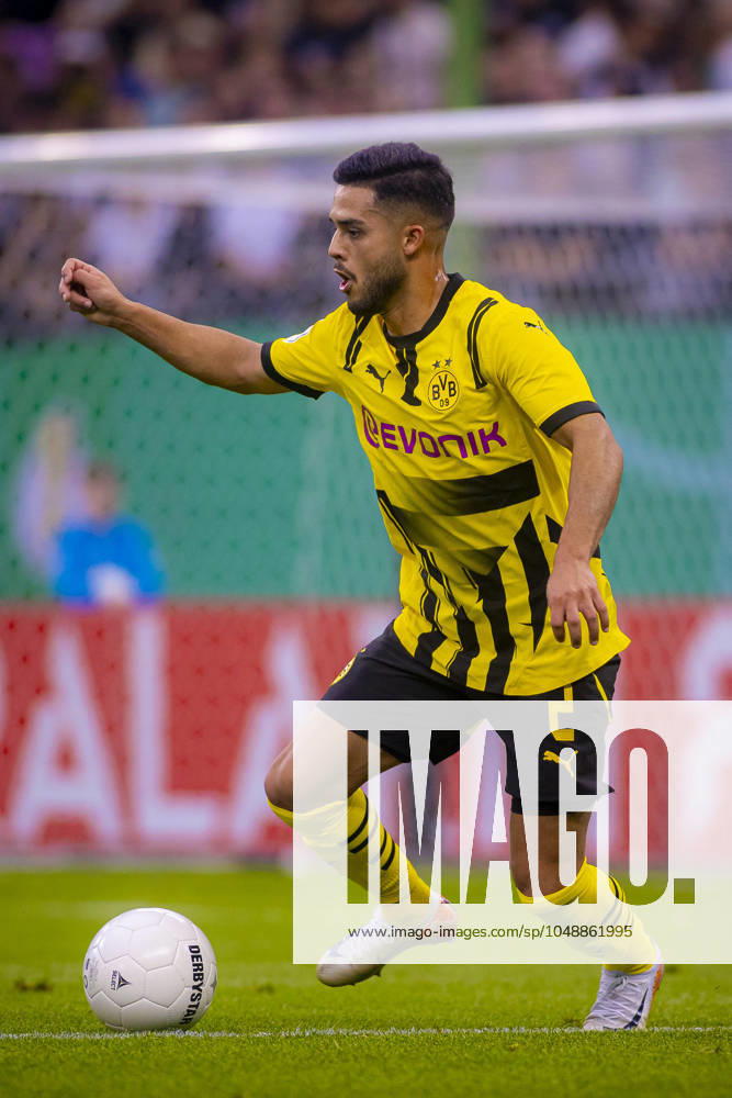 Yan Couto Nr 2, Borussia Dortmund 1 FC Phönix Lübeck vs Borussia Dortmund, Soccer, DFB Pokal, 1 Round, 17 08 24 Hamburg Schleswig Holstein Germany