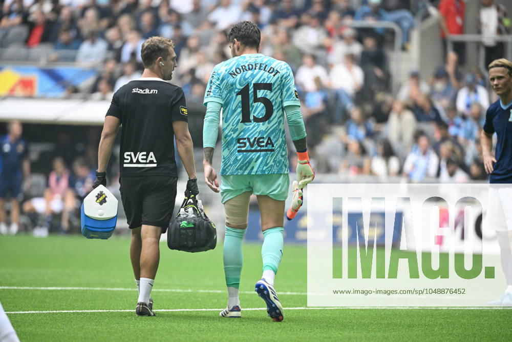 STOCKHOLM, SWEDEN 20240818 AIKs goalkeeper Kristoffer Nordfeldt walks off the pitch with a wrapped shoulder during Sundays Allsvenskan soccer match between Djurgardens IF and AIK at Tele2 Arena STOCKHOLM SWEDEN