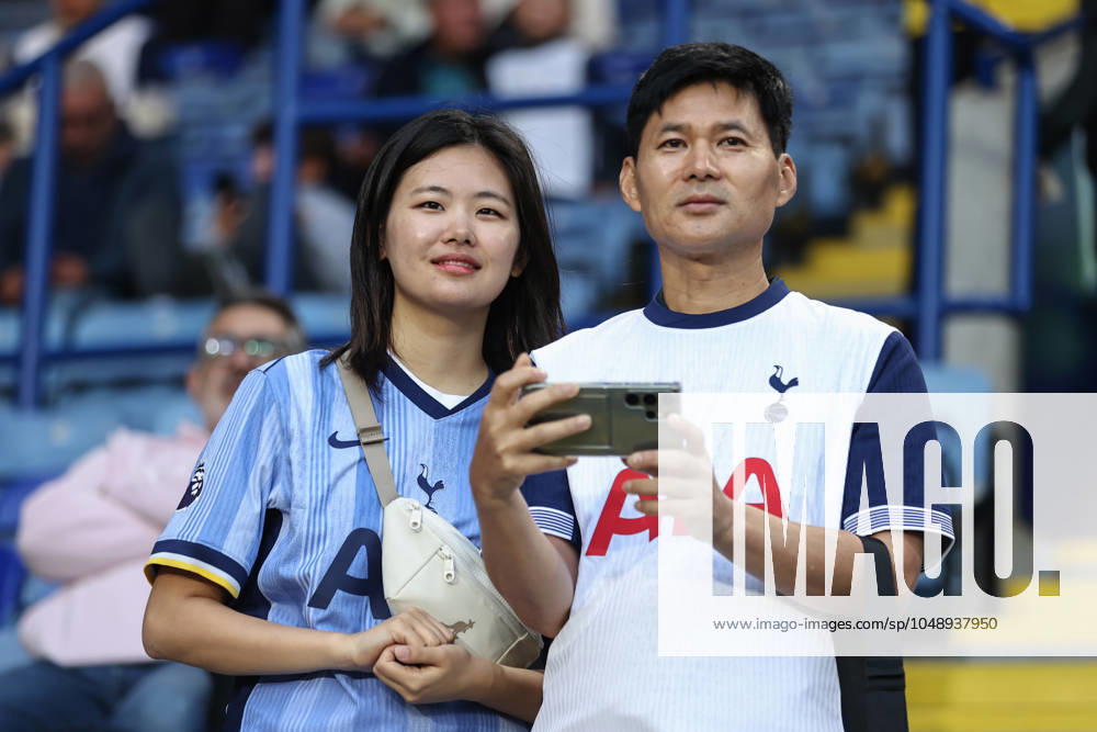 Premier League Leicester City v Tottenham Hotspur Tottenham all smiles ahead of the Premier League match Leicester City vs Tottenham Hotspur at King Power Stadium, Leicester, United Kingdom, 19th August 2024 (Photo by Mark Cosgrove News Images) Leicester King Power Stadium Leicestershire United Kingdom