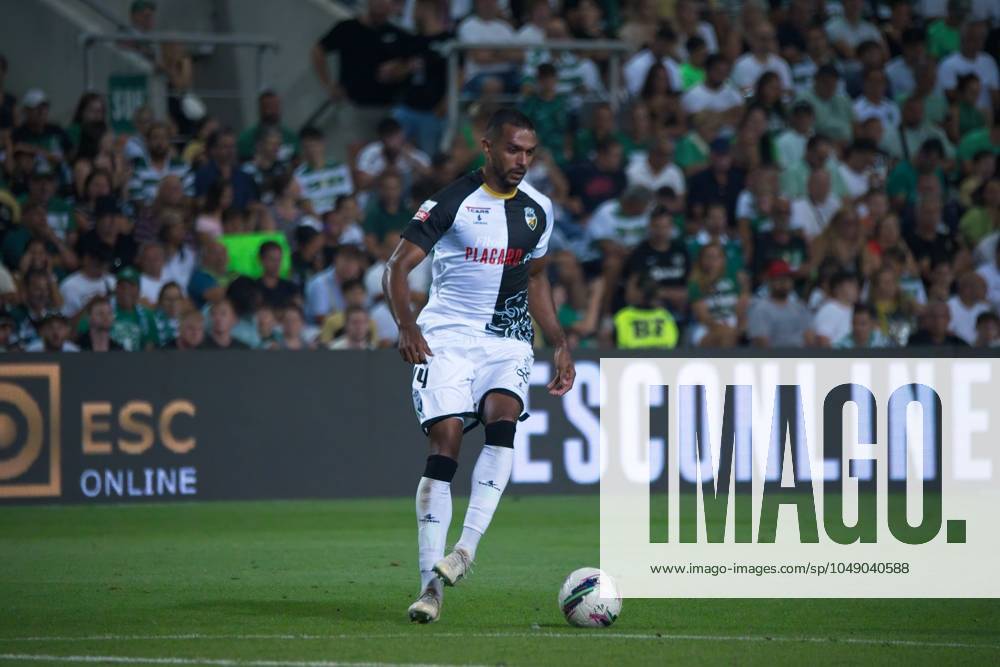 Algarve Stadium, Loule, Portugal, Sporting Clube Farense v Sporting Clube de Portugal, Liga Portugal Betclic, Week 3 August 23, 2024, Loule, Portugal: Lucas Africo of Sporting Clube Farense in action during the Liga Portugal Betclic week 3 football match between Sporting Clube Farense and Sporting Clube de Portugal at Algarve Stadium.