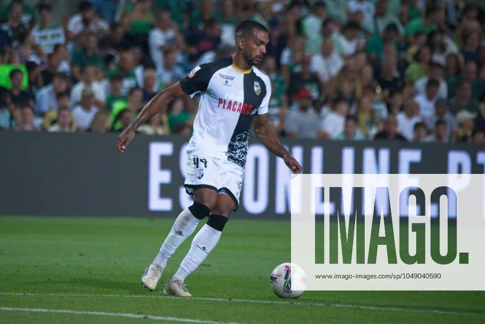 Algarve Stadium, Loule, Portugal, Sporting Clube Farense v Sporting Clube de Portugal, Liga Portugal Betclic, Week 3 August 23, 2024, Loule, Portugal: Lucas Africo of Sporting Clube Farense in action during the Liga Portugal Betclic week 3 football match between Sporting Clube Farense and Sporting Clube de Portugal at Algarve Stadium.