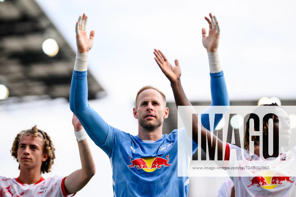 Leipzig goalkeeper Peter Gulacsi Soccer DFB Pokal 2024 25, 1 main round Rot Weiss Essen RB Leipzig August 17, 2024 Stadion an der Hafenstrasse, Essen Rot Weiss Essen RB Leipzig