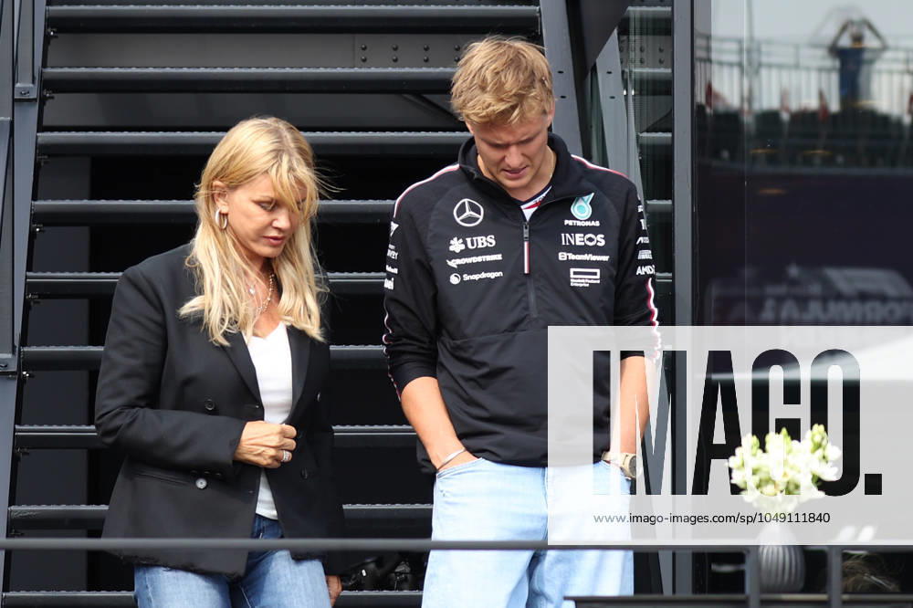 Motorsport FIA Formula 1, Dutch Grand Prix 2024, f l substitute driver Mick Schumacher Mercedes AMG Petronas and Corinna Schumacher wife of Michael and mother of Mick Schumacher FIA REGULATIONS PROHIBIT ANY USE OF PHOTOGRAPHS as IMAGE SEQUENCES and or QUASI VIDEO Zandvoort
