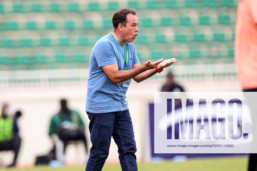 Coach Leonardo Neiva of Gor Mahia during the Totalenergies CAF Champions League match between Gor Mahia of Kenya and El Merriekh FC Bentiu of South Sudan at Nyayo National Stadium on August 25. 2024 in Nairobi, Kenya. Photo by Chris Omollo
