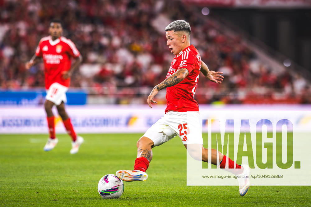 SL Benfica Vs CF Estrela da Amadora in Lisbon, Portugal - 24 Aug 2024 Gianluca Prestianni of SL Benfica in action during the Liga Portugal Betclic match between SL Benfica and CF Estrela da Amadora at Estadio da Luz. Final score: SL Benfica 1 - 0 CF Estrela da Amadora Lisbon Portugal