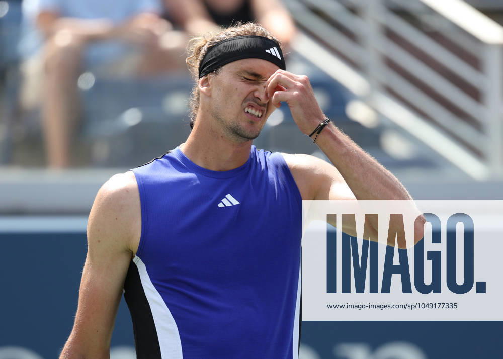 Alexander Zverev GER reacts annoyed,anger,disappointed,disappointment,emotion
