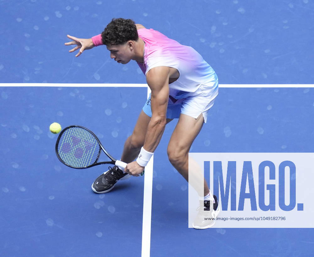 August 26,2024: Ben Shelton (USA) defeated Dominic Thiem (AUT) 6-4, 6-2 6-2, at the US Open being played at Billie Jean King National Tennis Center in Flushing, Queens, NY. Â CSM Flushing, Queens USA - ZUMAc04_ 20240826_zma_c04_003