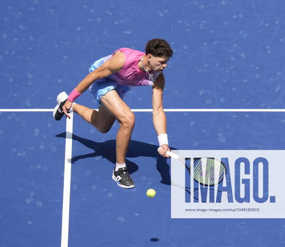 BEN SHELTON (USA) defeated Dominic Thiem (AUT) 6-4, 6-2 6-2, at the US Open being played at Billie Jean King National Tennis Center in Flushing, Queens. Flushing, Queens USA - ZUMAc04_ 20240826_zma_c04_005