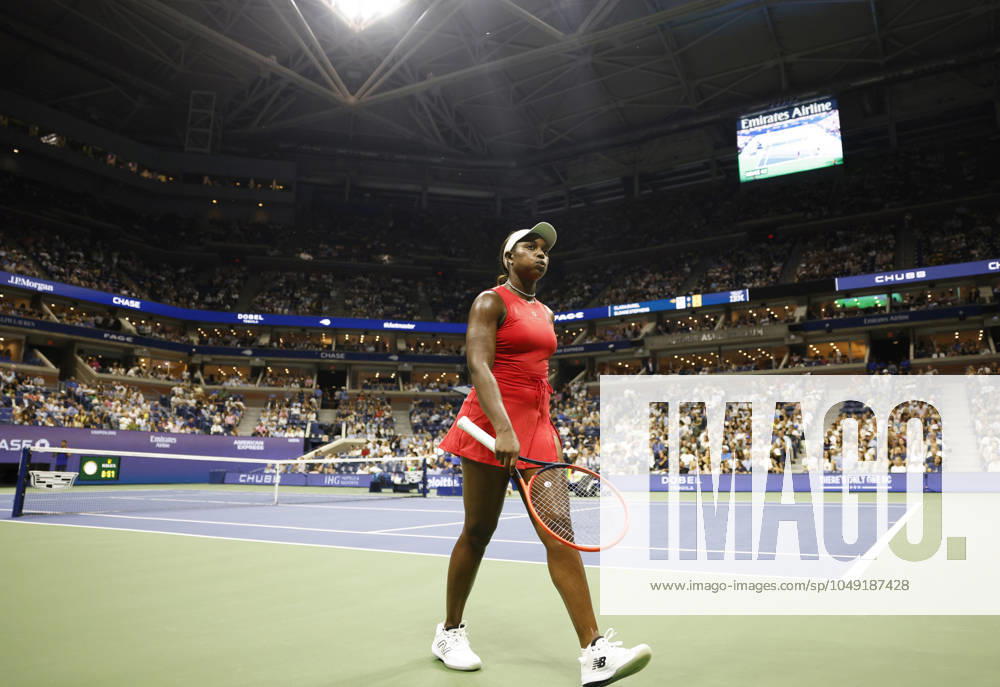 Sloane Stephens walks back to the baseline after coming in to the net in a point in the second set against Clara.Burel of France in Arthur Ashe Stadium in the first round of the 2024 US Open Tennis Championships in at the USTA Billie Jean King National Tennis Center on Monday, August 26, 2024 in New York City. NYP20240826121 JOHNxANGELILLO