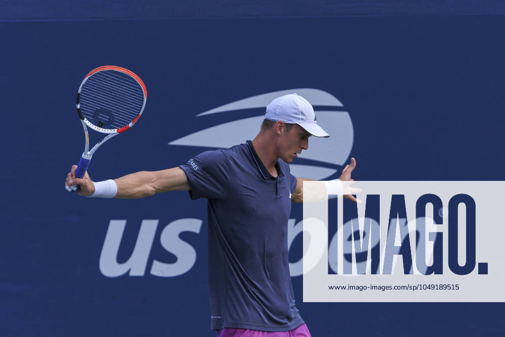 Jan Choinski during Day 1 of his match against Roberto Carballes Baena in the 2024 US Open held at the USTA Billie Jean King National Tennis Center on MondayAugust 26, 2024 in the Flushing neighborhood of the Queens borough of New York City. JAVIER ROJAS PI Flushing Meadows USA - ZUMAp124 20240826_zaa_p124_034