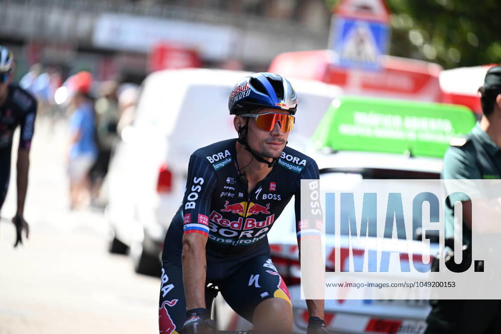 Vuelta A Espana; Tappa 10 Ponteareas - Baiona; 2024, Red Bull - Bora - Hansgrohe; Roglic, Primoz; Ponteareas;