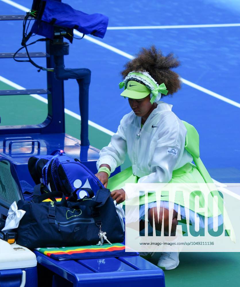 Naomi Osaka warms up wearing a giant bow US Open Championships 2024, Day Two, Flushing Meadows, New York, USA - 27 Aug 2024
