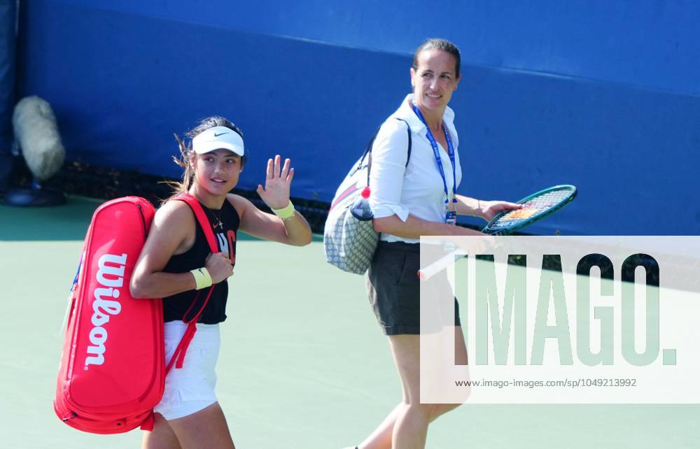 Emma Raducanu waves to fans during a practice session ahead of her first round match alongside coach Jane O Donoghue US Open Championships 2024, Day Two, Flushing Meadows, New York, USA - 27 Aug 2024