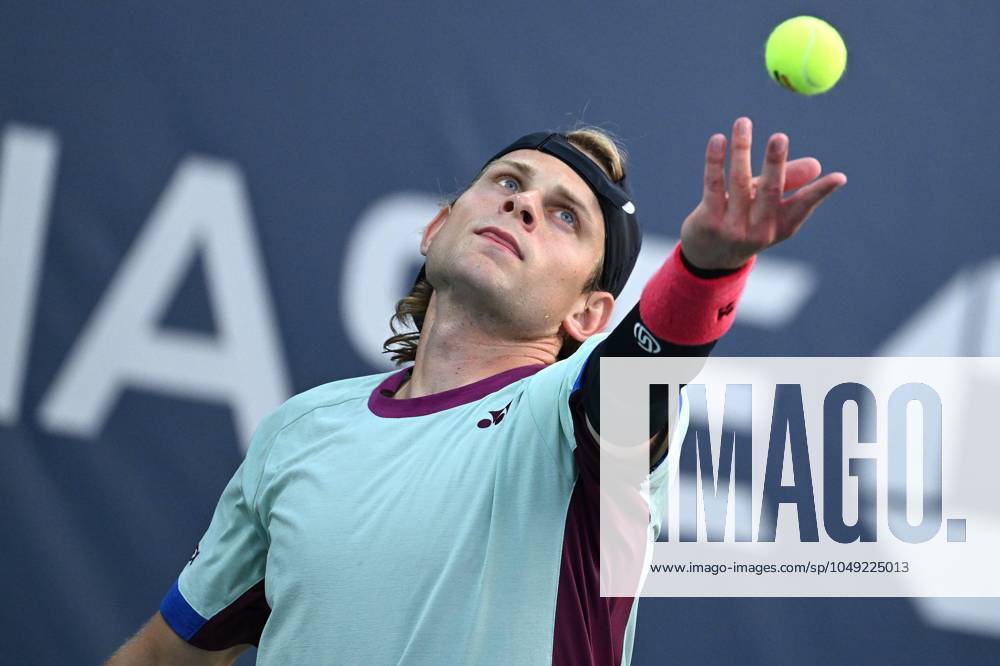 Zizou Bergs of Belgium plays against Pavel Kotov of Russia during their Men s Singles round one of the U.S. Open tennis tournament at USTA Billie Jean King National Tennis Center, New York, NY, August 27, 2024. (Photo by Anthony Behar Sipa USA) ANTHONYxBEHAR x0757351238stx