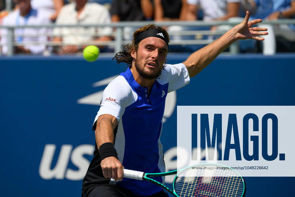 2024 US Open Tennis Championships at the USTA Billie Jean King National Tennis Centre Featuring: Stefanos Tsitsipas Where: Queens, New York, United States When: 27 Aug 2024 Credit: David Lobel INSTARimages . NOT FOR USE BY NEWSPAPERS BASED IN THE UK.
