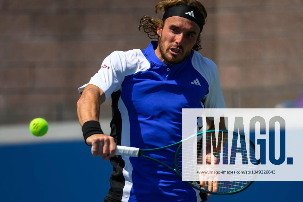 2024 US Open Tennis Championships at the USTA Billie Jean King National Tennis Centre Featuring: Stefanos Tsitsipas Where: Queens, New York, United States When: 27 Aug 2024 Credit: David Lobel INSTARimages . NOT FOR USE BY NEWSPAPERS BASED IN THE UK.
