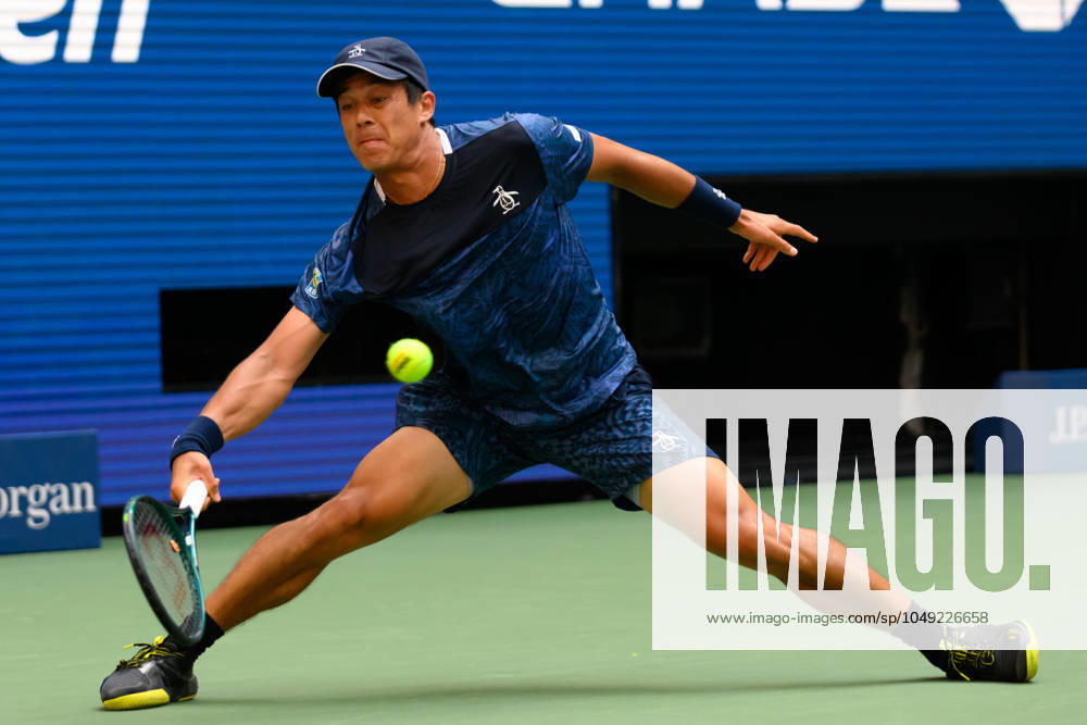 2024 US Open Tennis Championships at the USTA Billie Jean King National Tennis Centre Featuring: Mackenzie McDonald Where: Queens, New York, United States When: 27 Aug 2024 Credit: David Lobel INSTARimages . NOT FOR USE BY NEWSPAPERS BASED IN THE UK.