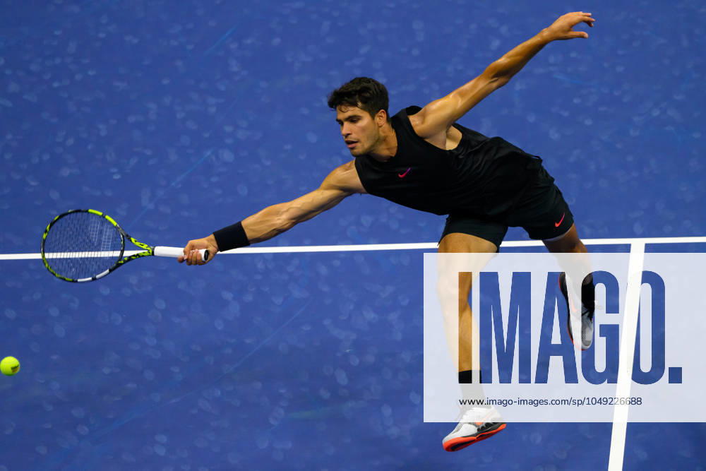 2024 US Open Tennis Championships at the USTA Billie Jean King National Tennis Centre Featuring: Carlos Alcaraz Where: Queens, New York, United States When: 27 Aug 2024 Credit: David Lobel INSTARimages . NOT FOR USE BY NEWSPAPERS BASED IN THE UK.